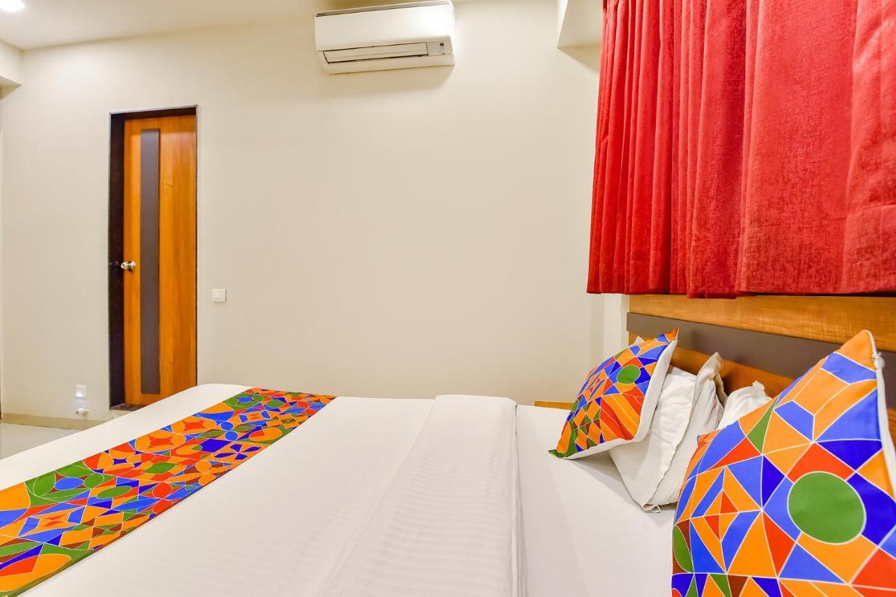 Fabhotel Happinex Сурат Екстер'єр фото